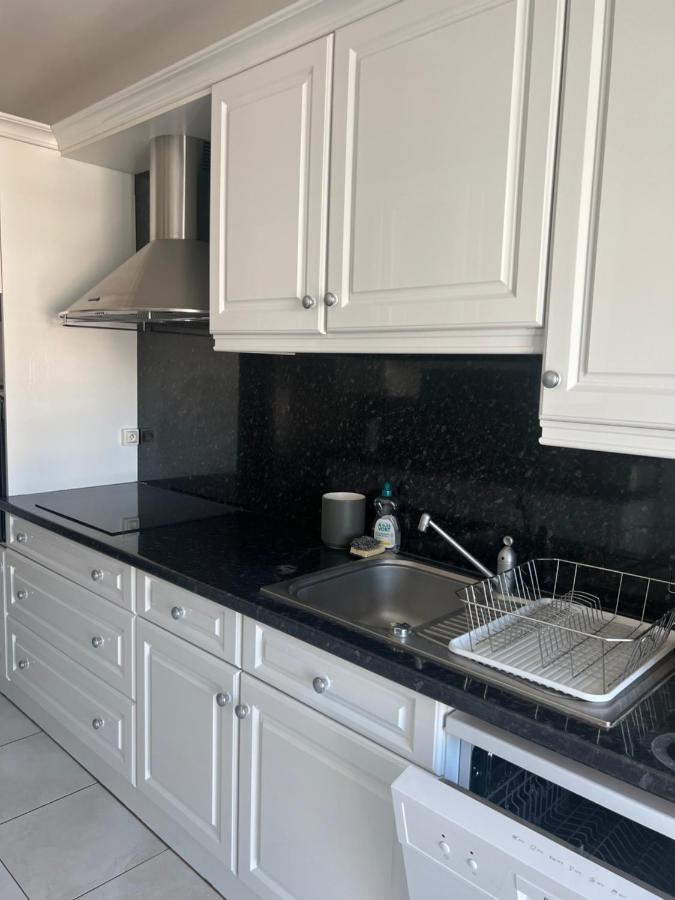Promenade Des Anglais, 7e Etage, Vue Degagee Sur La Mer Appartamento Nizza
