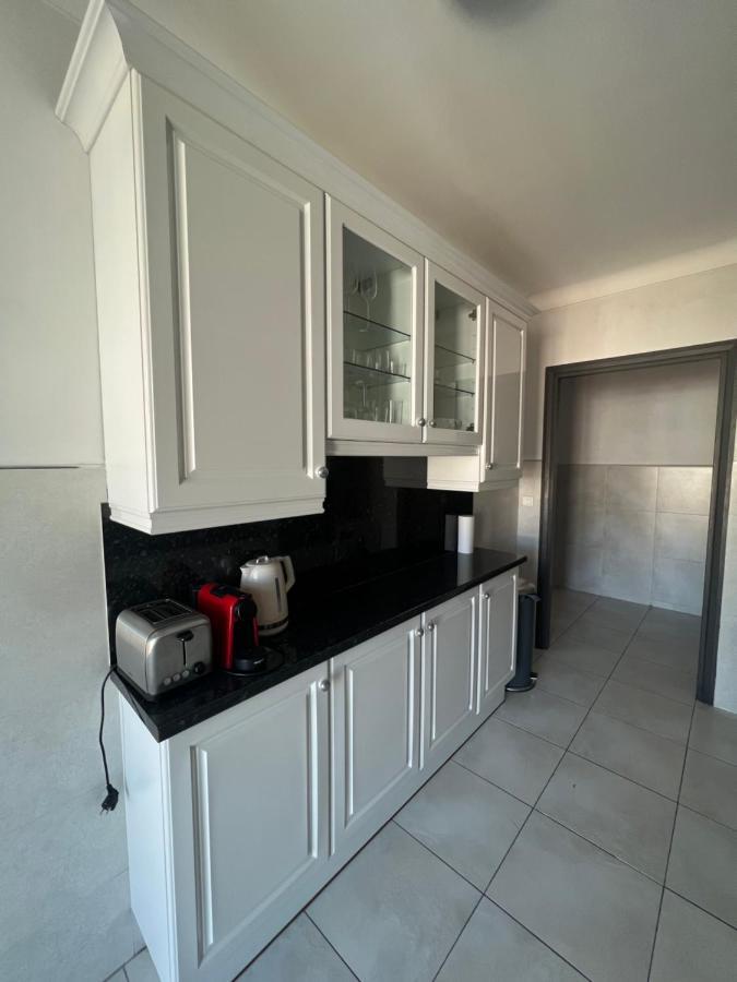 Promenade Des Anglais, 7e Etage, Vue Degagee Sur La Mer Appartamento