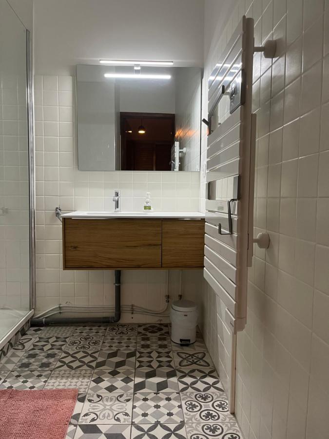Appartamento Promenade Des Anglais, 7e Etage, Vue Degagee Sur La Mer Nizza