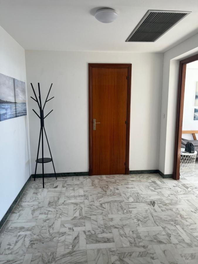 Appartamento Promenade Des Anglais, 7e Etage, Vue Degagee Sur La Mer Nizza