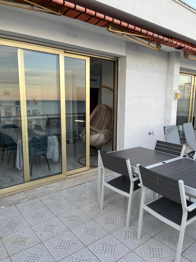Promenade Des Anglais, 7e Etage, Vue Degagee Sur La Mer Appartamento Nizza